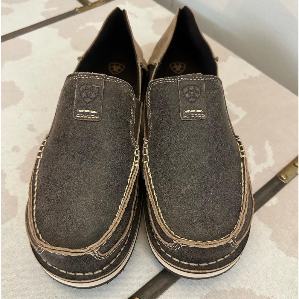 Ariat Cruisers